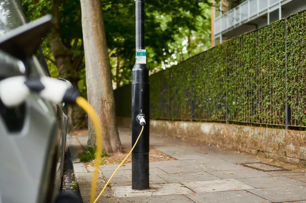 UK government pledges £100m to lower public EV charging costs