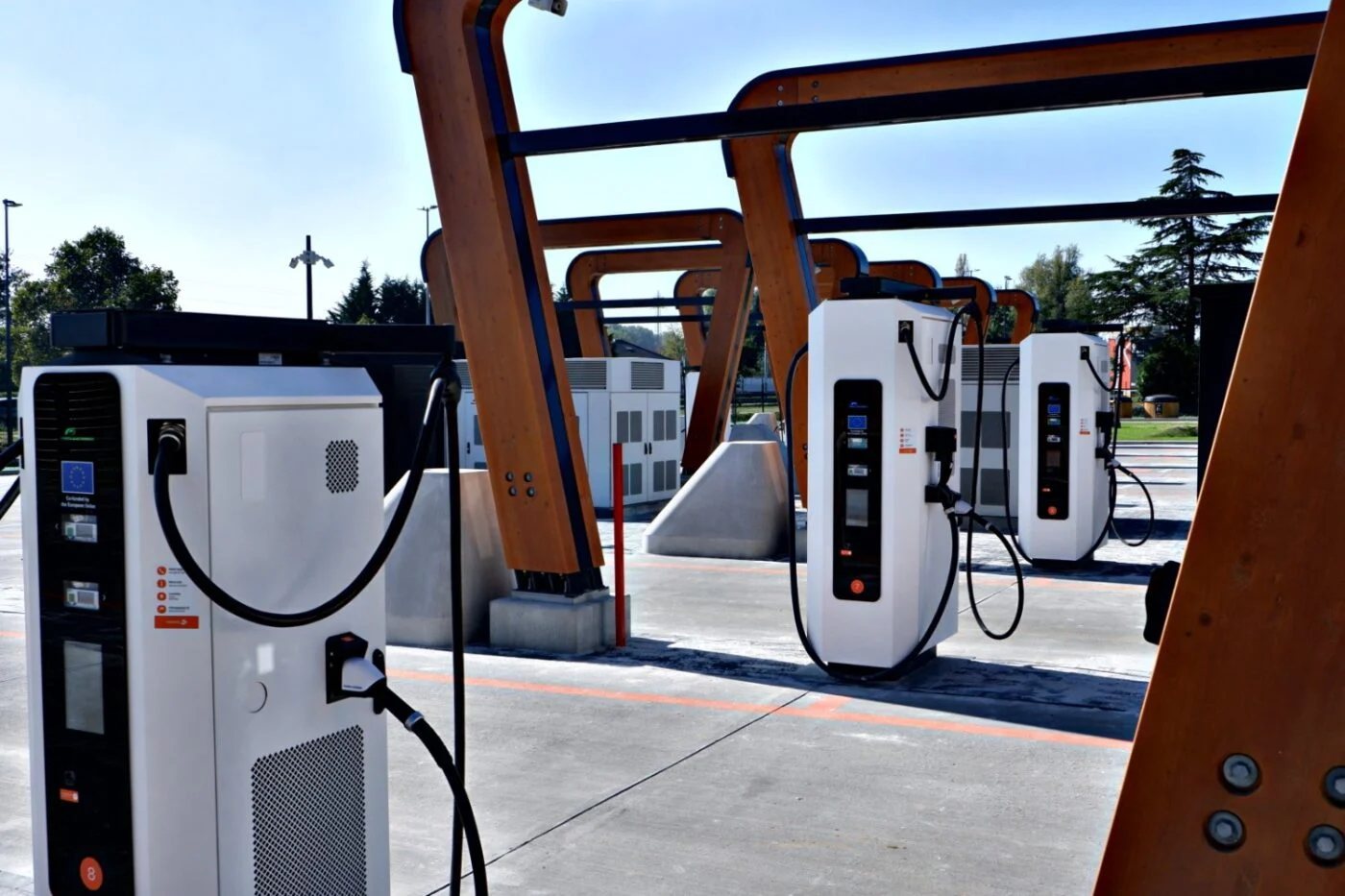 Milence opens truck charging hub in Temse, Belgium