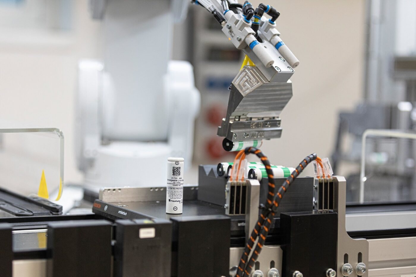 Fraunhofer and University of Stuttgart develop cell and electrode technology for aluminium anodes