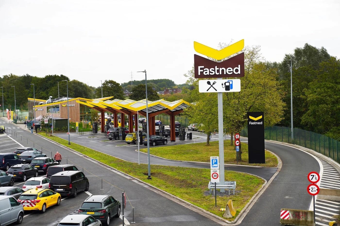 Fastned reports higher charging revenue and expands network in third quarter of 2026