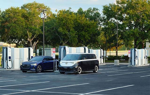 Electrify America opens 24-charger station in Orlando