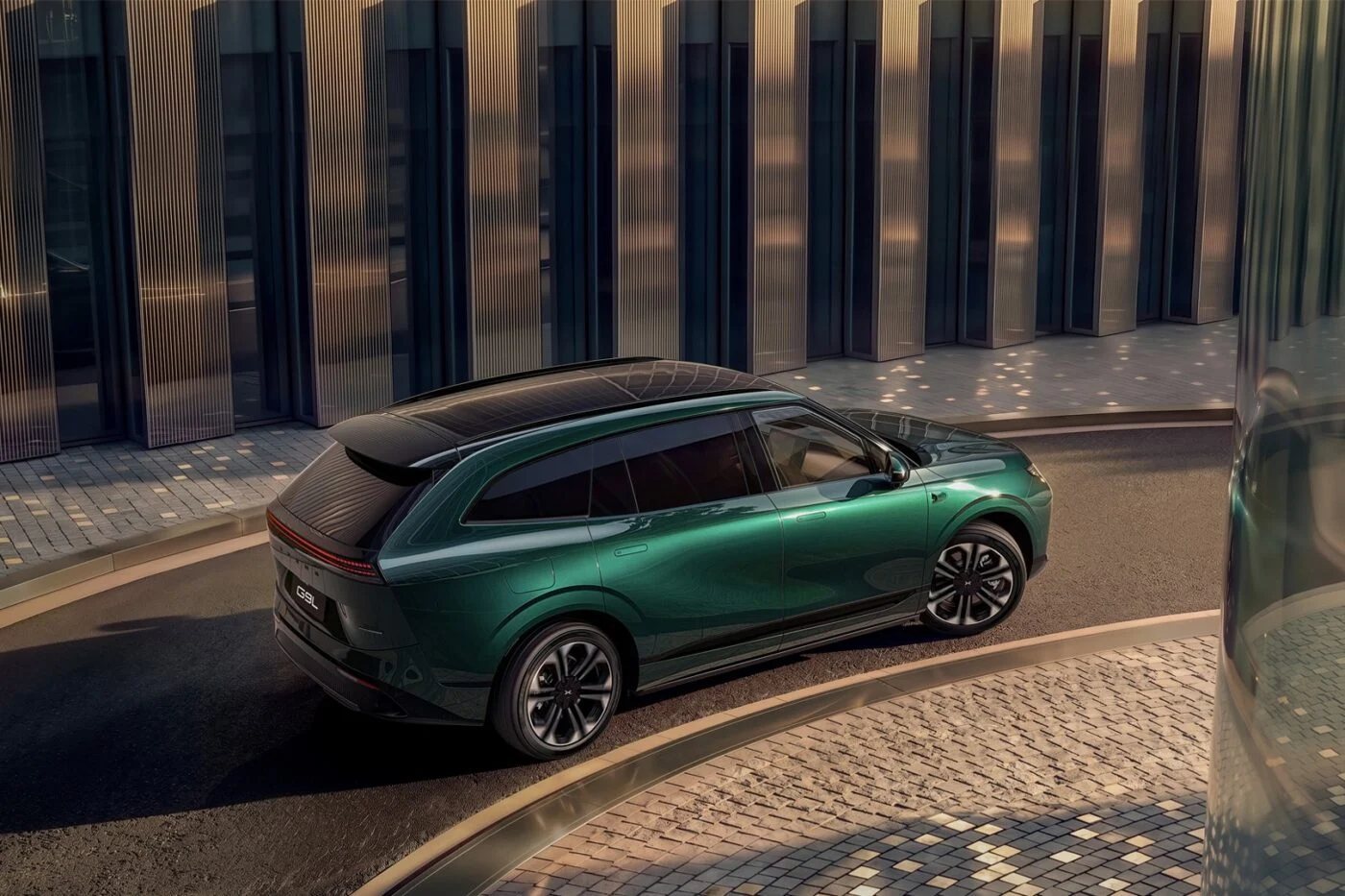 Xpeng opens orders for G9L SUV in Europe; German price starts at €74,600