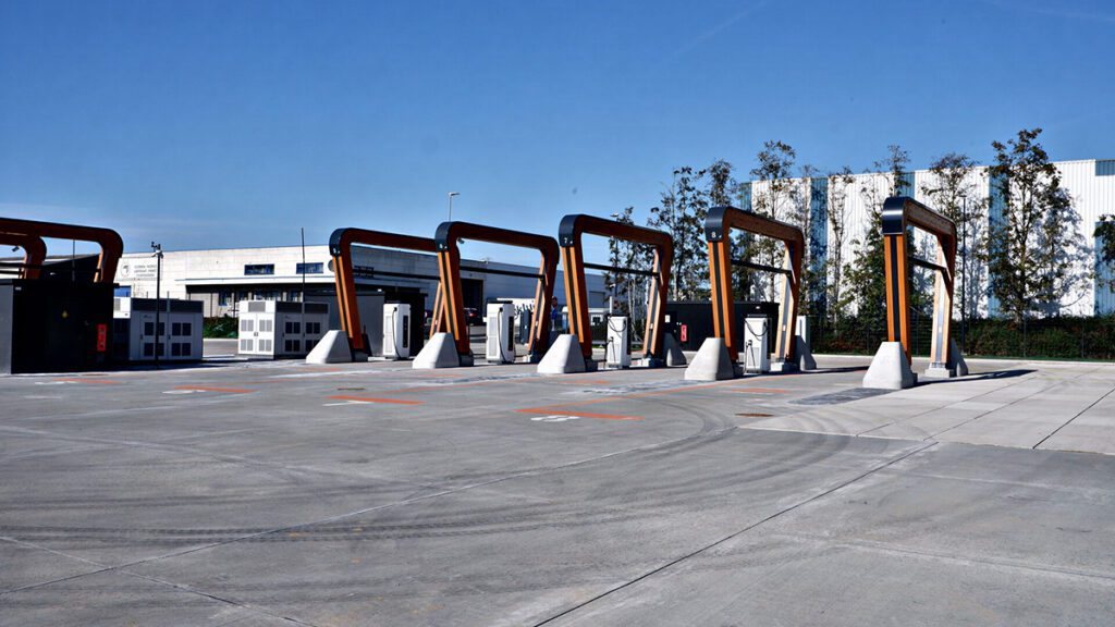 Milence opens heavy-duty EV charging hub in Temse, Belgium